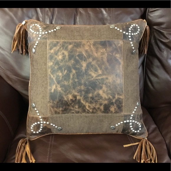 Leather decorative pillow - Picture 1 of 2